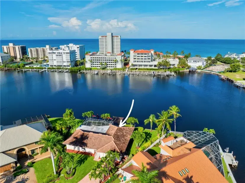 Picture of 214 Trade Winds Ave, Naples FL 34108