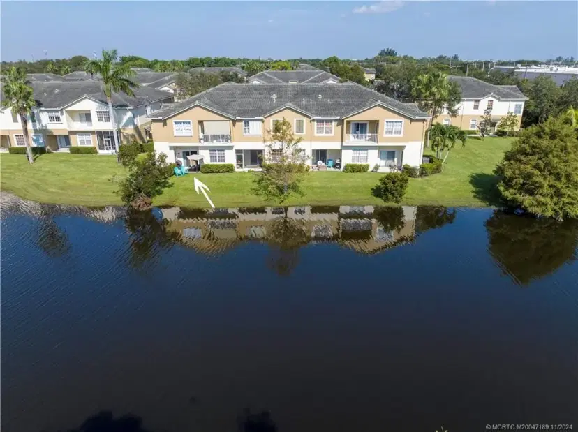 Picture of 1560 SE Hampshire Way 104, Stuart FL 34994