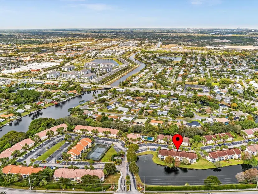 Picture of 815 W Boynton Beach Blvd 6-202, Boynton Beach FL 33426
