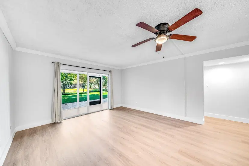 Picture of 2214 S Cypress Bend Dr 106, Pompano Beach FL 33069