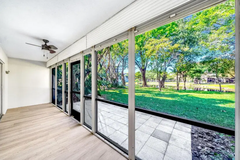 Picture of 2214 S Cypress Bend Dr 106, Pompano Beach FL 33069