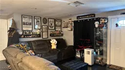 Picture of 2184 Coronet St, Fort Myers, FL 33907