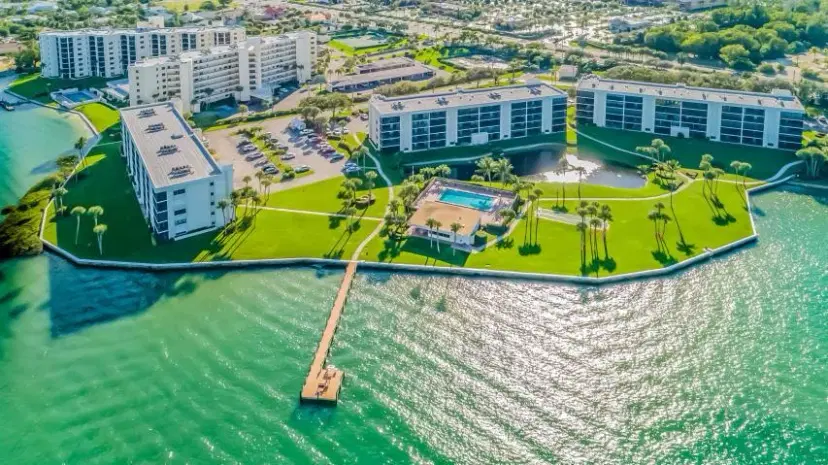 Picture of 200 Intracoastal Place 306, Tequesta FL 33469