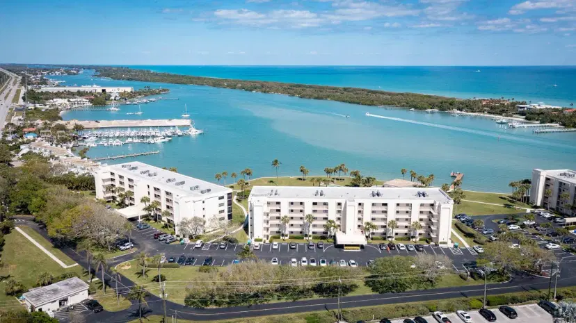 Picture of 200 Intracoastal Place 306, Tequesta FL 33469