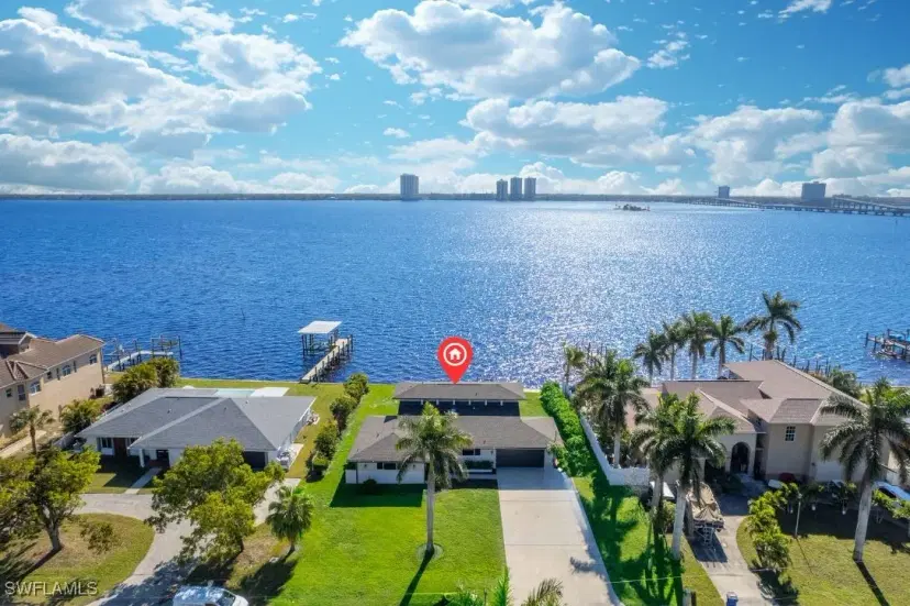 Picture of 107 E North Shore Ave, North Fort Myers FL 33917