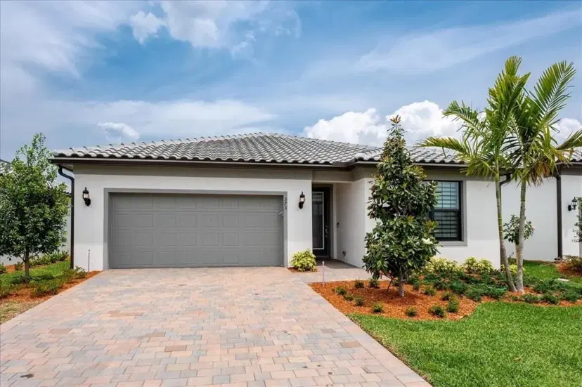 Picture of 373 SE Filoli Dr, Port St Lucie FL 34984