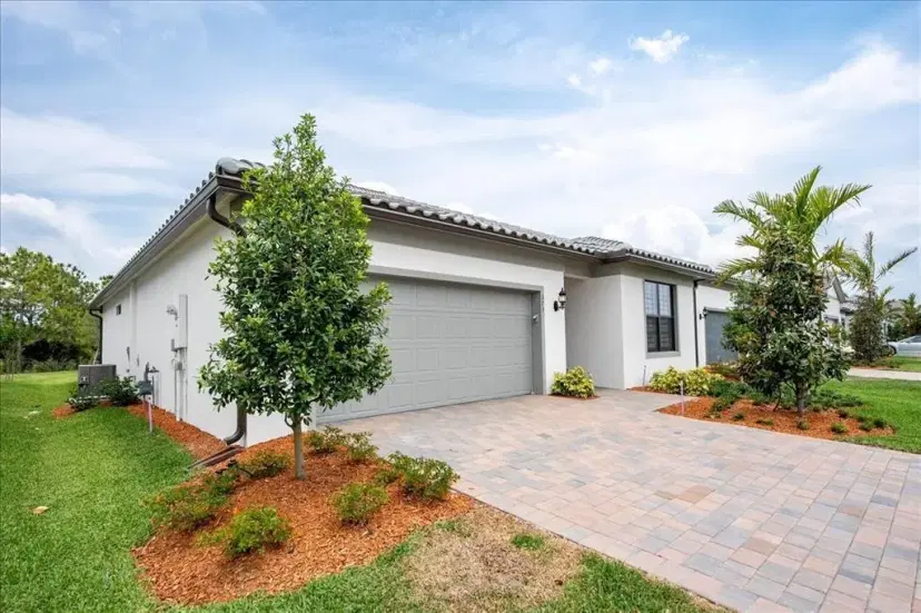 Picture of 373 SE Filoli Dr, Port St Lucie FL 34984