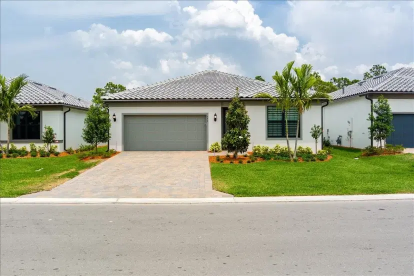 Picture of 373 SE Filoli Dr, Port St Lucie FL 34984