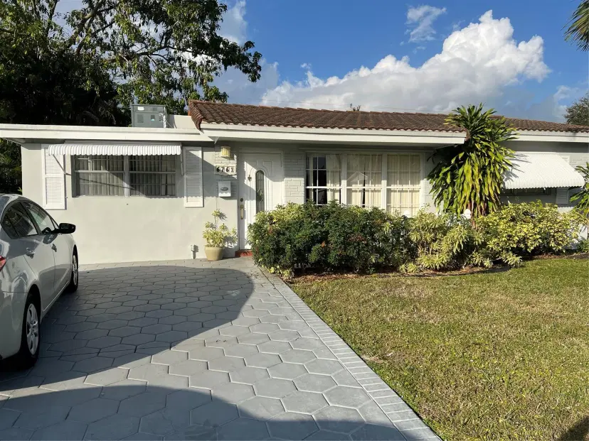 Picture of 6761 Liberty St, Hollywood FL 33024