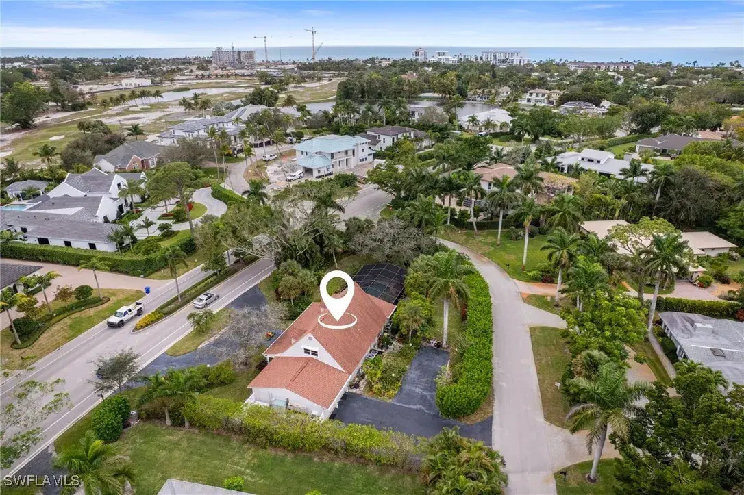 Picture of 711 Banyan Blvd, Naples, FL 34102
