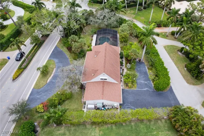 Picture of 711 Banyan Blvd, Naples FL 34102