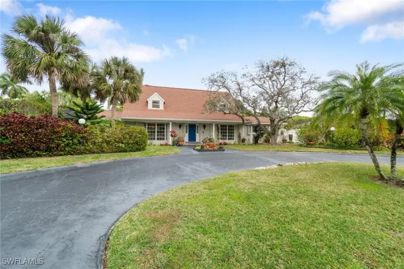 Picture of 711 Banyan Blvd, Naples FL 34102