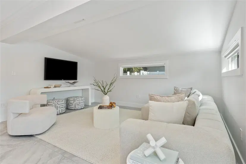 Picture of 4401 NE 13Th Ter, Oakland Park FL 33334