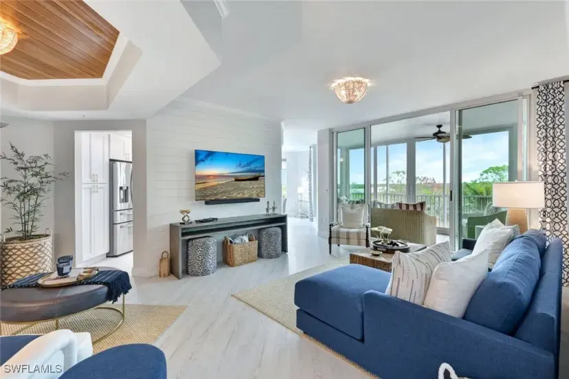 Picture of 325 Dunes Blvd 405, Naples FL 34110