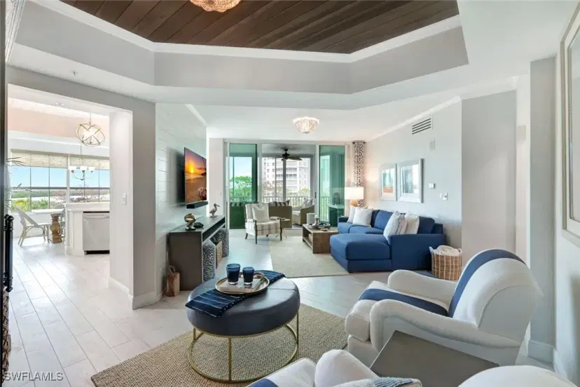 Picture of 325 Dunes Blvd 405, Naples FL 34110
