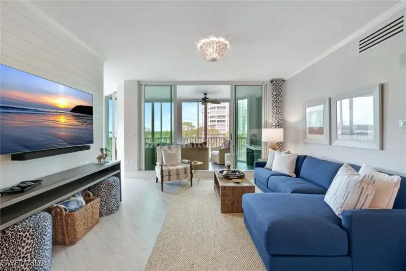 Picture of 325 Dunes Blvd 405, Naples FL 34110