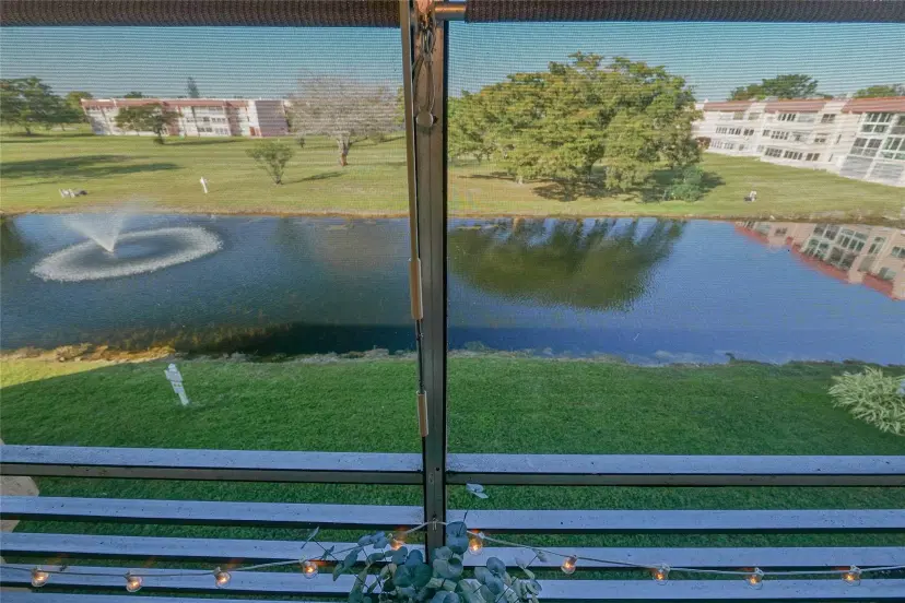 Picture of 9181 Sunrise Lakes Blvd 303, Sunrise FL 33322