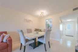 Picture of 9181 Sunrise Lakes Blvd 303, Sunrise, FL 33322