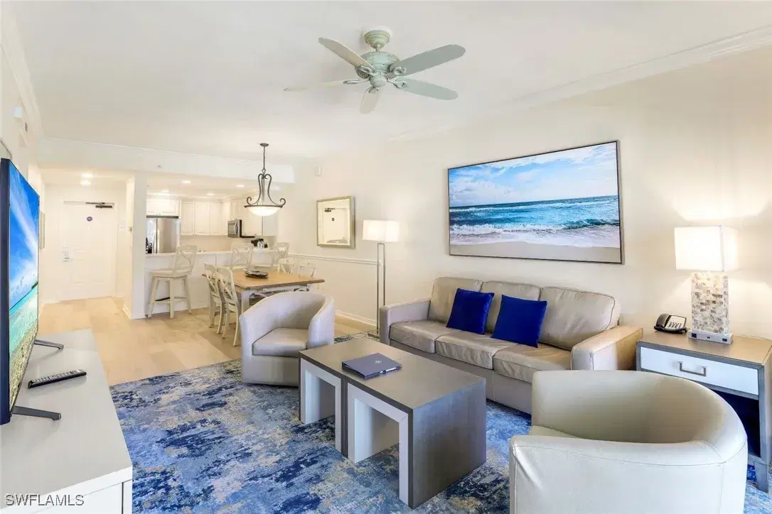 Picture of 221 9Th St S 305, Naples, FL 34102