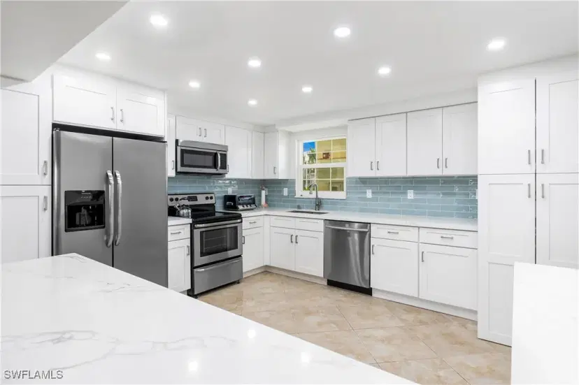 Picture of 1011 Swallow Ave 104, Marco Island FL 34145