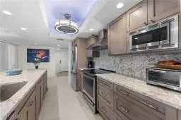 Picture of 10482 Gulf Shore Dr 221, Naples, FL 34108
