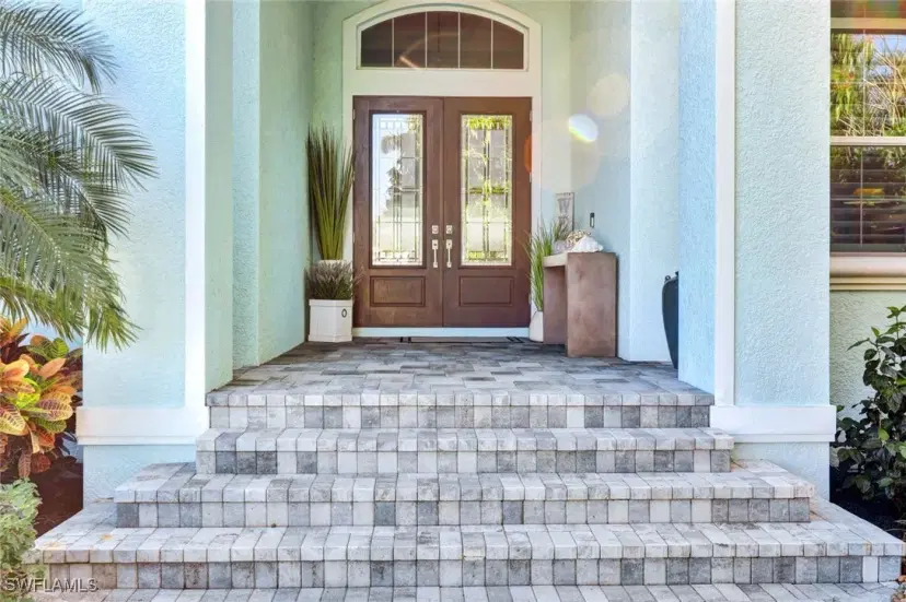 Picture of 2654 Shoreview Dr, Naples FL 34112