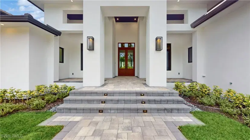 Picture of 5990 English Oaks Ln, Naples FL 34119