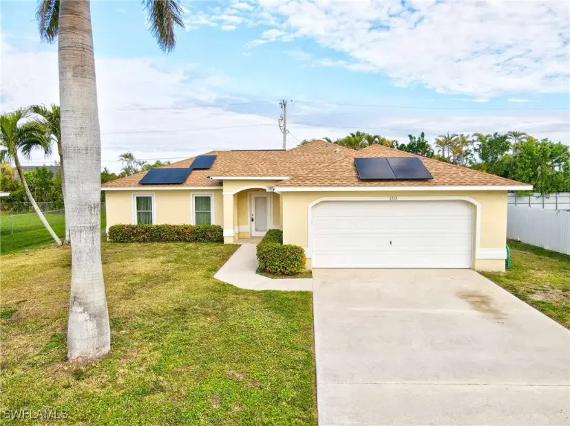Picture of 1319 SE 39Th Ter, Cape Coral FL 33904