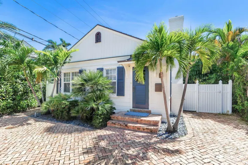 Picture of 231 Cocoanut Row, Palm Beach FL 33480