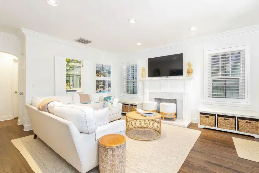 Picture of 231 Cocoanut Row, Palm Beach FL 33480