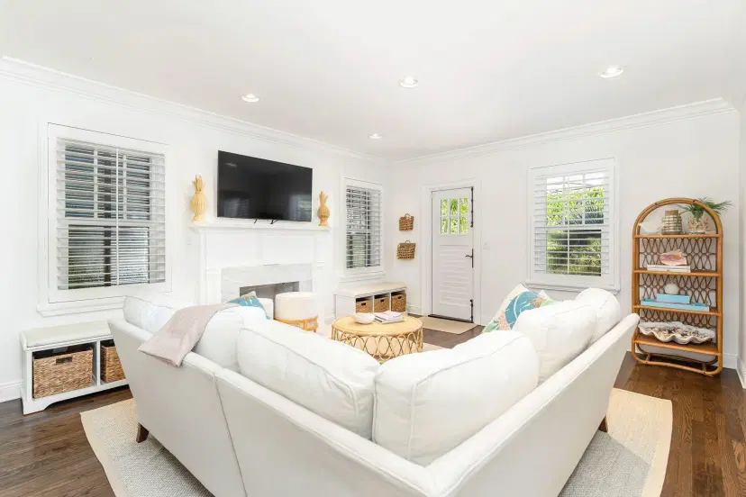 Picture of 231 Cocoanut Row, Palm Beach FL 33480