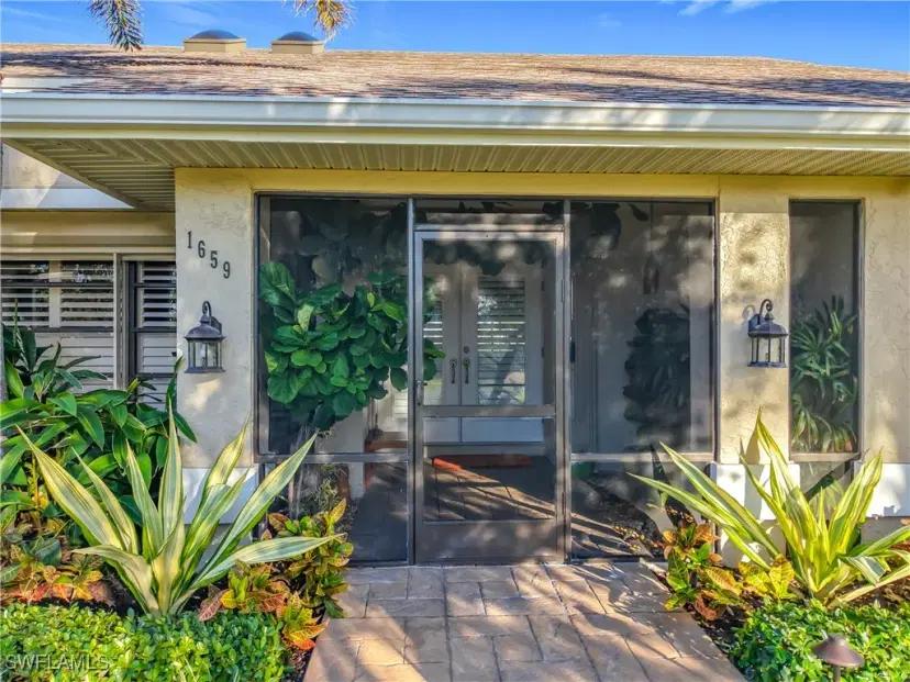Picture of 1659 Sandpiper St E, Naples FL 34102