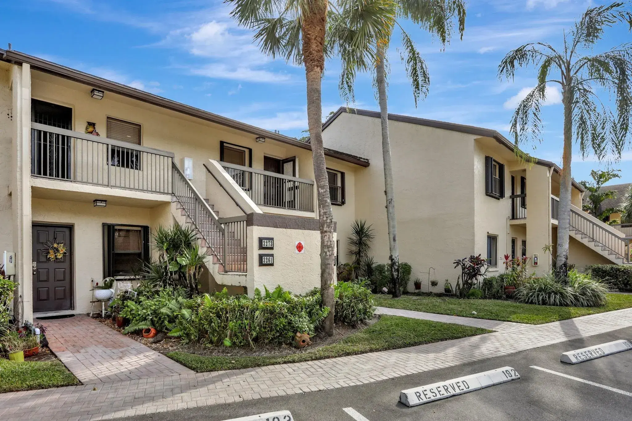 Picture of 3273 Carambola Circle S 23137, Coconut Creek, FL 33066