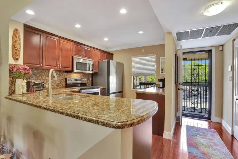 Picture of 3273 Carambola Circle S 23137, Coconut Creek FL 33066