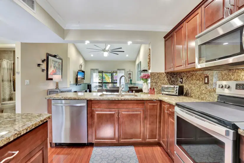 Picture of 3273 Carambola Circle S 23137, Coconut Creek FL 33066