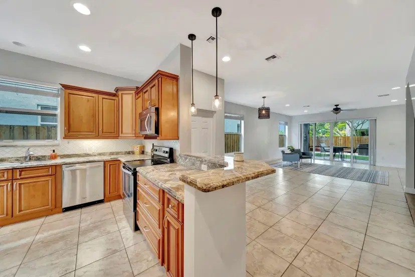 Picture of 1137 NE 3Rd Ave 1137, Fort Lauderdale FL 33304