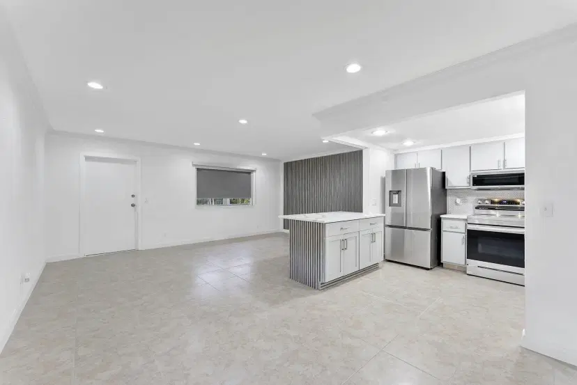 Picture of 527 Brittany K, Delray Beach FL 33446
