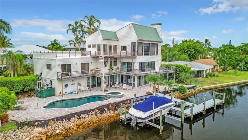 Picture of 3766 Riviera Cir, Bonita Springs FL 34134
