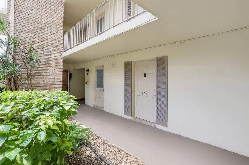 Picture of 5500 Tamberlane Circle 105, Palm Beach Gardens FL 33418