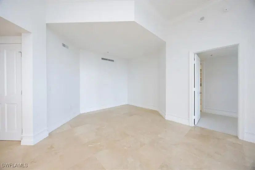 Picture of 1060 Borghese Ln 2004, Naples FL 34114