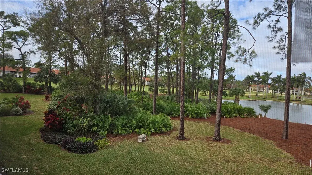 Picture of 5965 Bloomfield Cir B208, Naples, FL 34112
