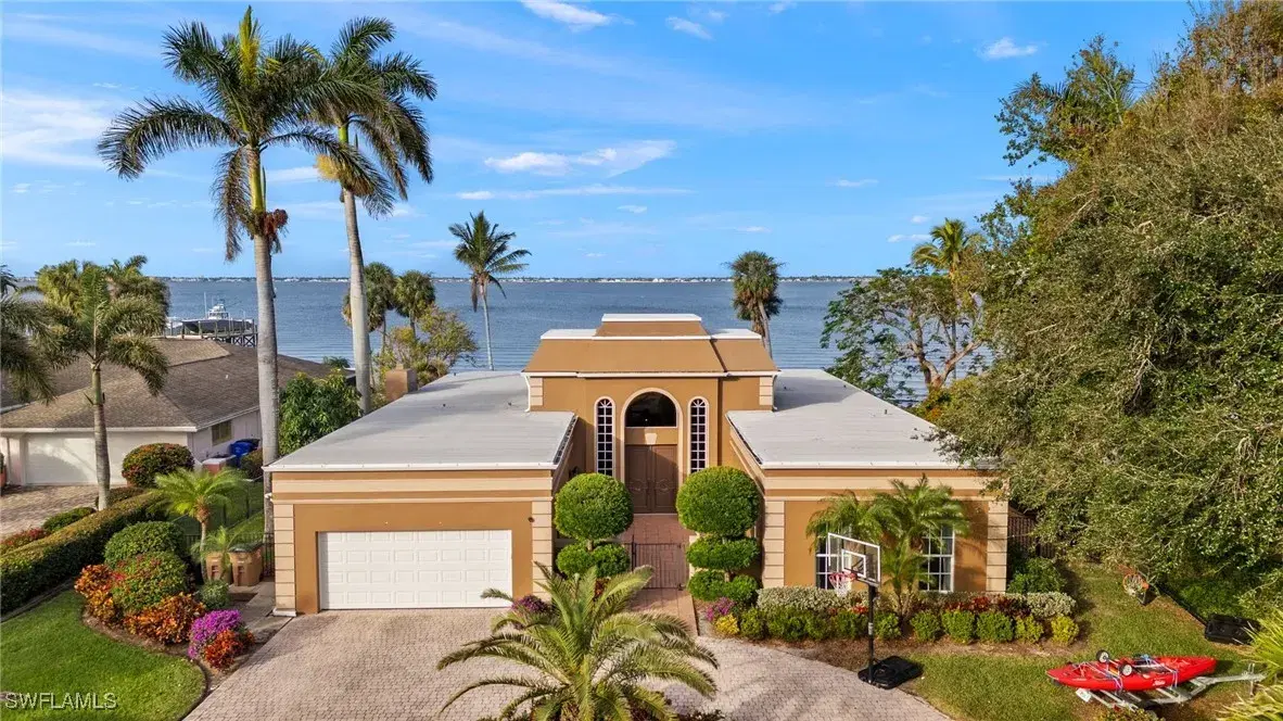 Picture of 19 George Town, Fort Myers, FL 33919