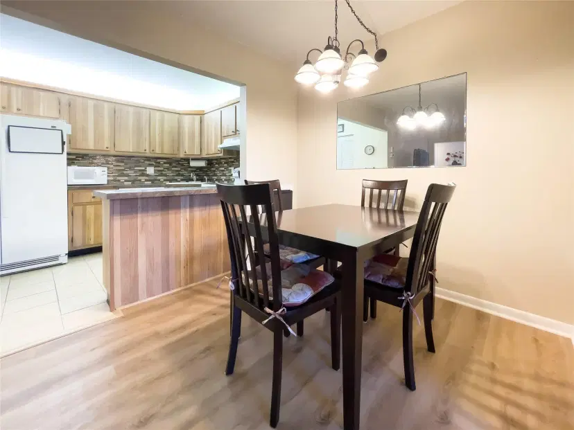 Picture of 330 Knotty Pine Cir A1, Greenacres FL 33463
