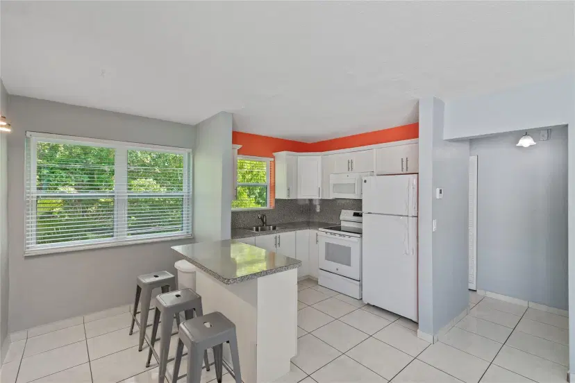 Picture of 1301 N 12Th Ct 4B, Hollywood FL 33019