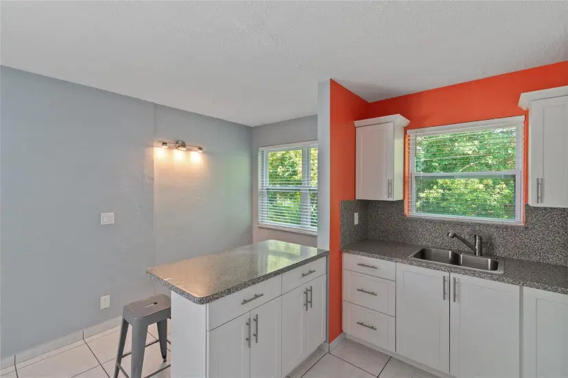 Picture of 1301 N 12Th Ct 4B, Hollywood FL 33019