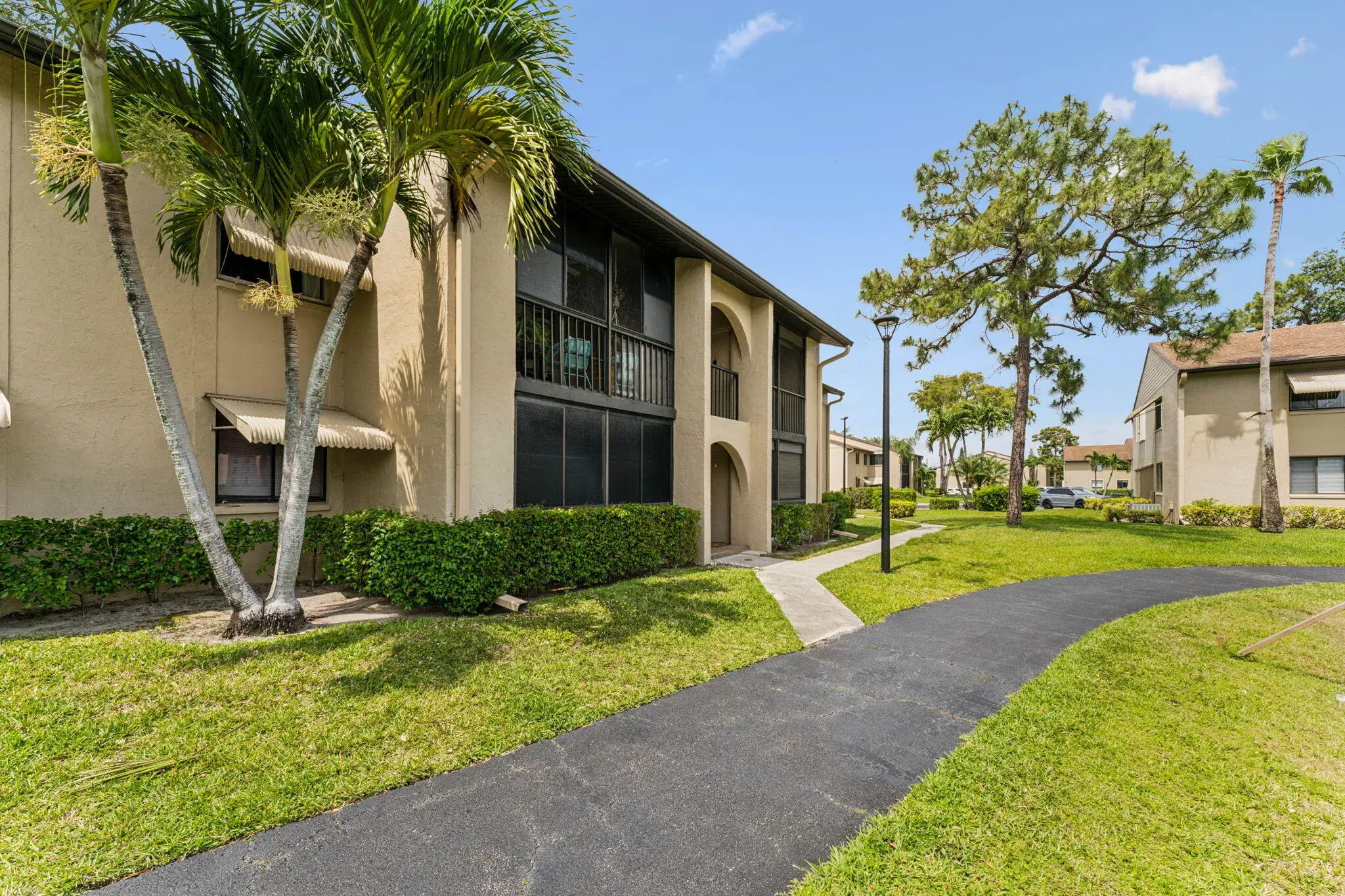 Picture of 536 Shady Pine Way B2, Greenacres, FL 33415