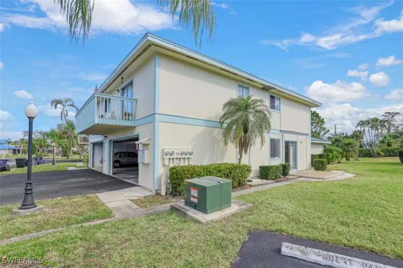Picture of 5848 Queen Elizabeth Way 2, Fort Myers FL 33907