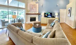 Picture of 8625 S Lake Cir, Fort Myers, FL 33908