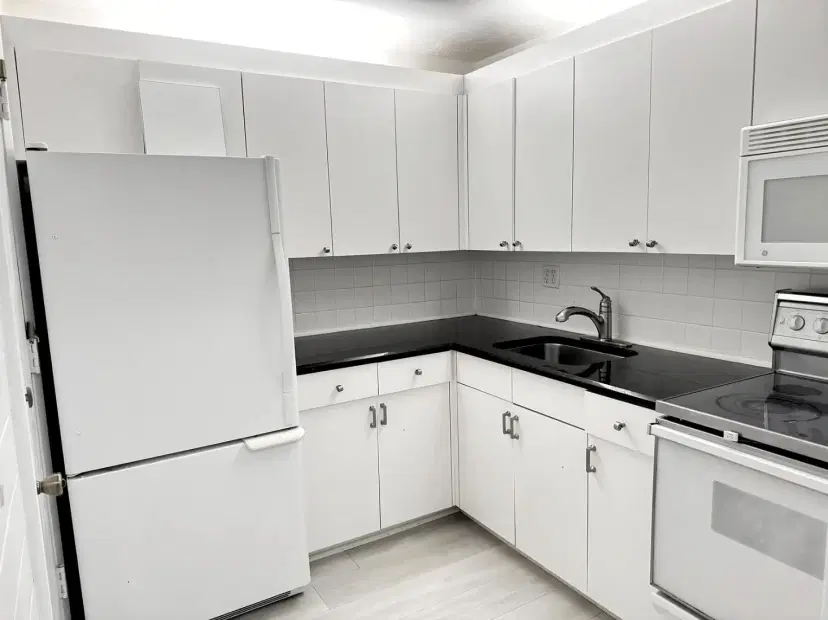 Picture of 2400 NE 33Rd Ave 204, Fort Lauderdale FL 33305