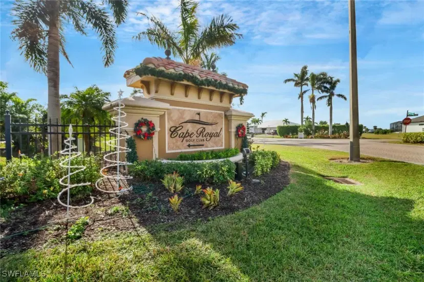 Picture of 11538 Royal Tee Cir, Cape Coral FL 33991
